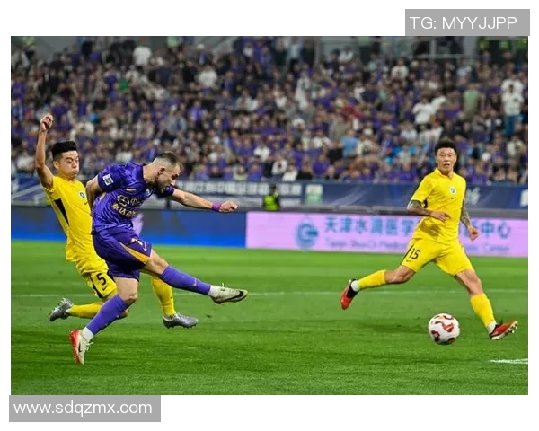 中超十大足球明星盘点 各具特色球员引领中国足球新风潮 中超十大足球明星盘点 各具特色球员引领中国足球新风潮